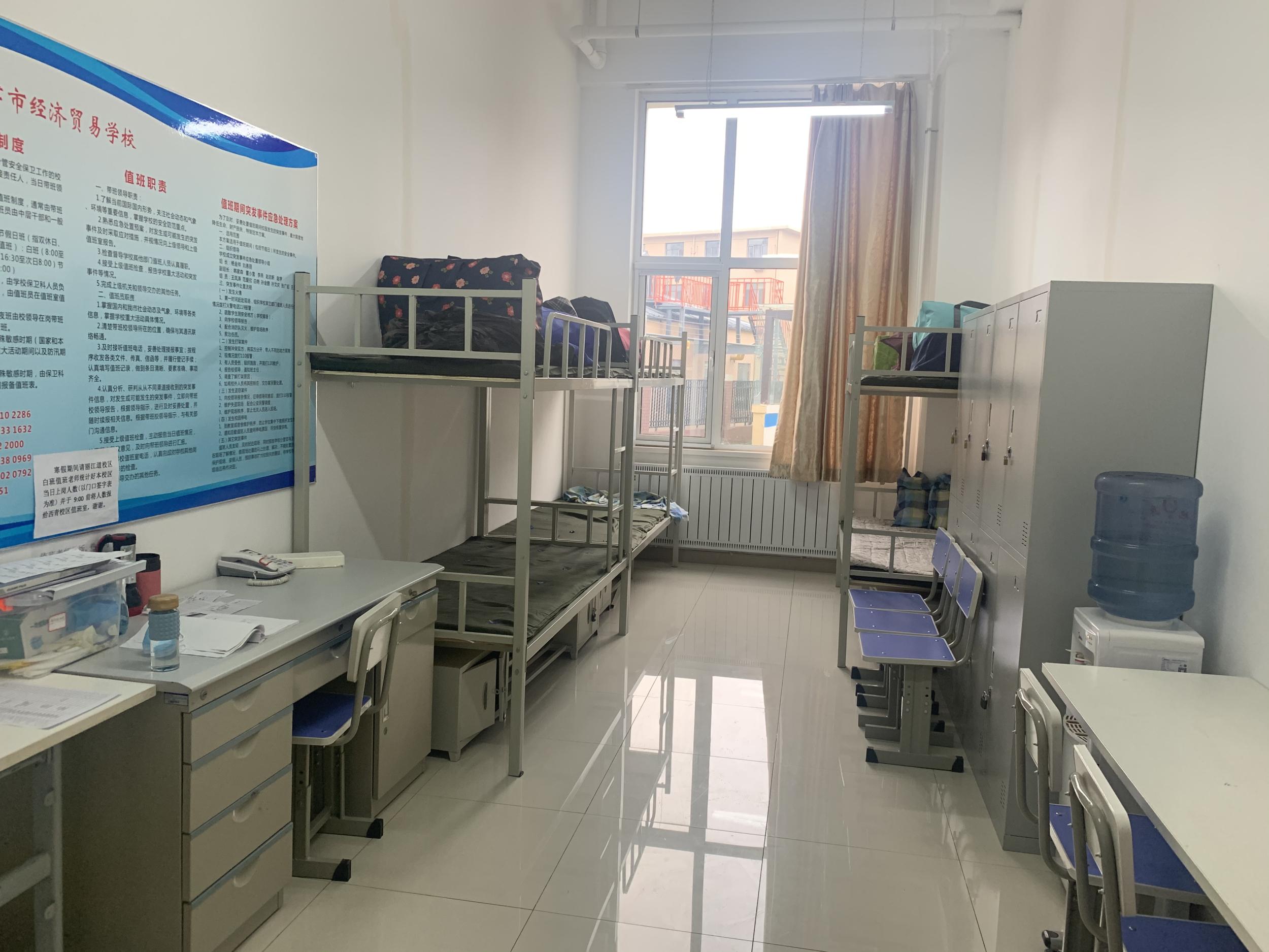 【党史教育系列报道】学校在三个校区设立教师休息室(图1)